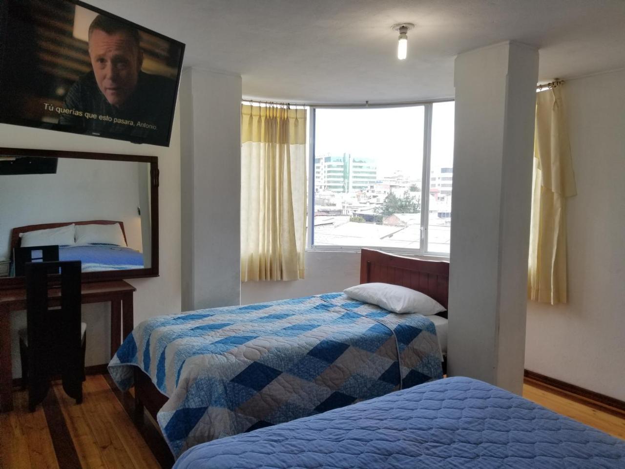 Hotel Ventura Риобамба Екстериор снимка